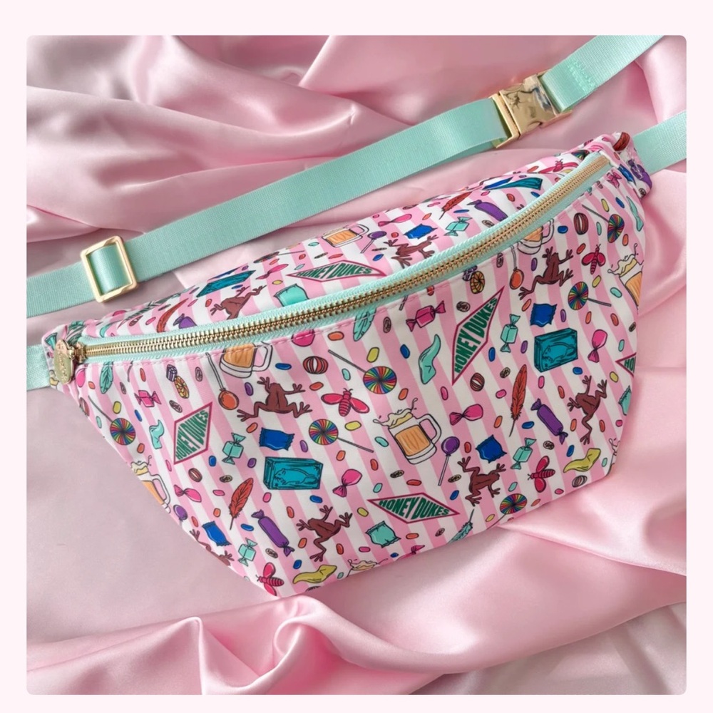 BRAND NEW Honeydukes XL Fanny Pack 🍭